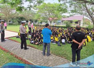 Sat Lantas Polresta Deli Serdang Gelar Police Go To School dalam Rangka Operasi Keselamatan Toba 2025